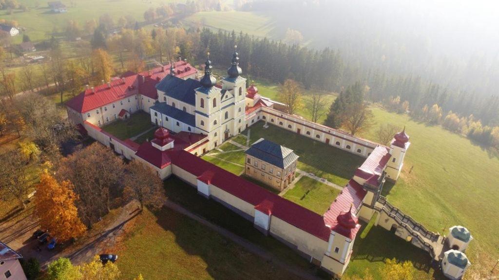 Sanov U Kralik *